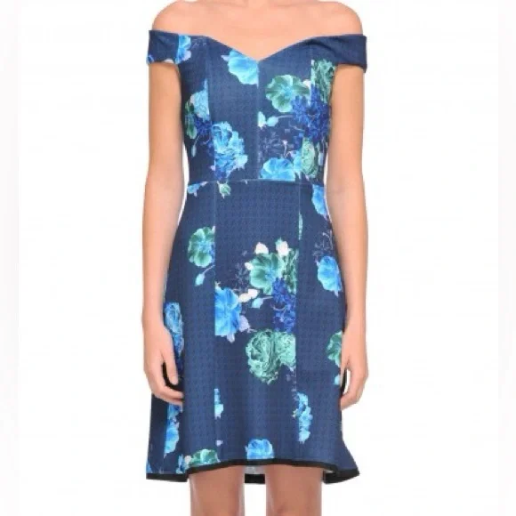 open lace back dress Pinko Blue Knitted Stretch Dress - BOPF